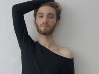AlexHandsome