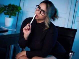 Alice_Grey_B