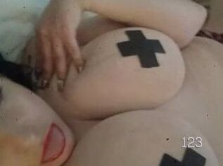 Alliekatnight123