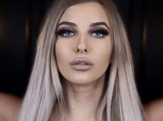 AmeliaByronBabestation