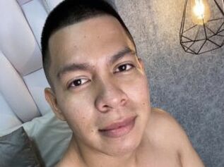 Andres_Latino