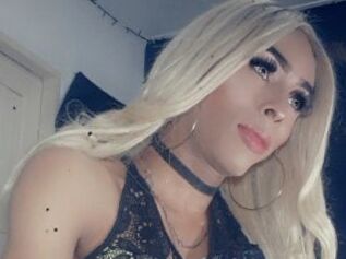 Angelica_DirtyHot