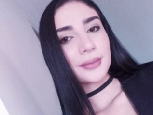 Annie_Brooks