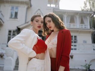 ArianaAndStacy