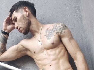 Adrian_rodriguez
