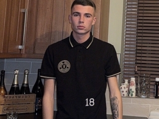 Al18