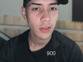 Alex900