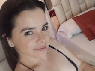 Aliinastone