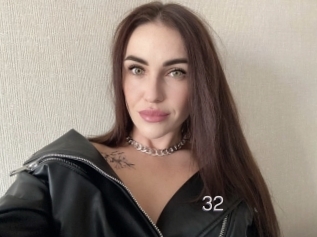 Alisia32