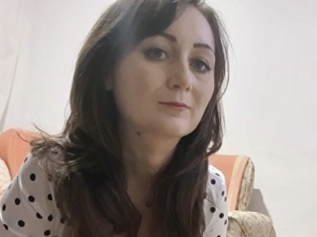 Apriladams