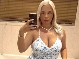 Britishblondebabydoll