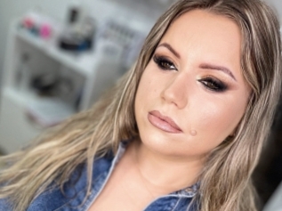 Bustysexydoll