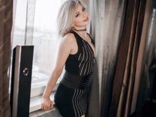 COURTNEY_CRAZY