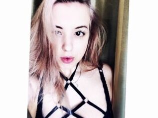 Candy_GirllXO