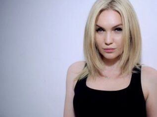 Carly_Queen