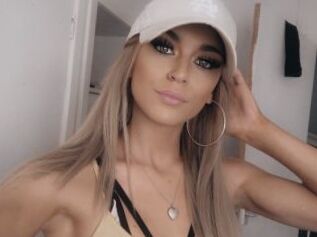ChloeBeeX