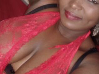 CurvyDimples