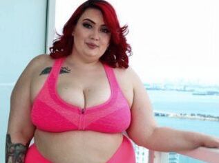 Curvy_Quinn
