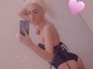 CuteLittleAmyLeigh