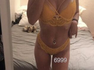 Carla6999