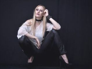 Chloeangell