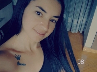 Cinthiabravo98