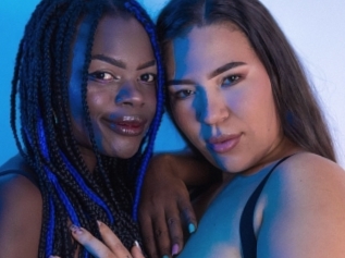 Coraandmolly