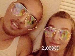 Couple2106900