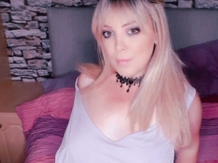 Curvycourtneyuk