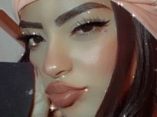 DAYANNA_KASH
