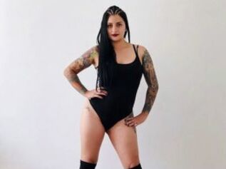 Denise_Hank
