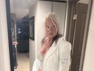 Deleesa27