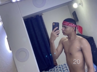 Dimitri_hot20