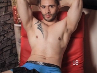 Dominikxxx18