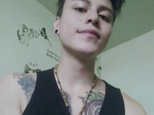 Dylan_hot