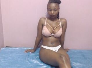 EbonyBellaXXX