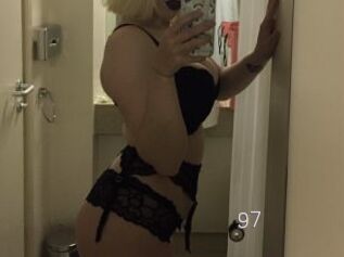 EllaRose97