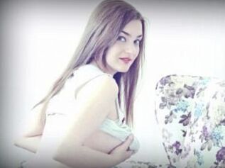 EllyWhite