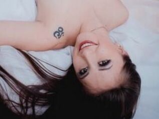 EmilyEvans_