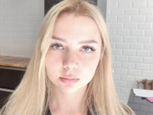 EvelineMougess
