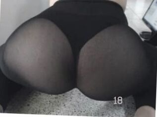 Elianahot18