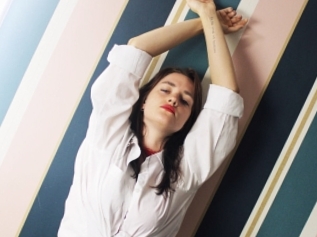 Emilyholds