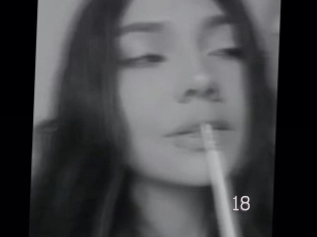 Emma_white18