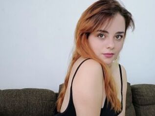 Emma_play