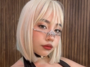 Emy_whore