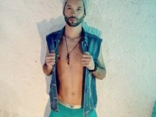 Erick_hot
