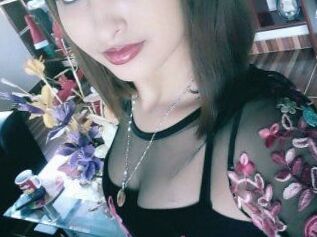 GorgeousHotCurlyDoll