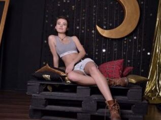 HotDonna
