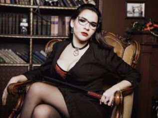 HotTeacherLeona