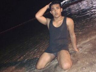 Hotcuteguycumxox